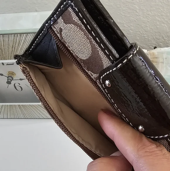 EUC Coach Brown/Tan Turnlock Signature Medium Y2K Wallet - Picture 3 of 6